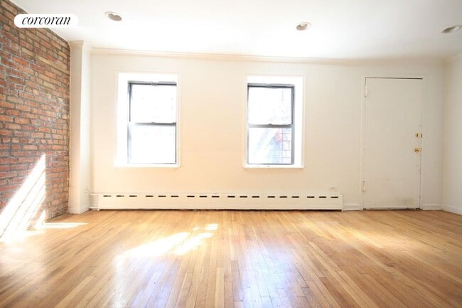 Photo - 181 MacDonough St