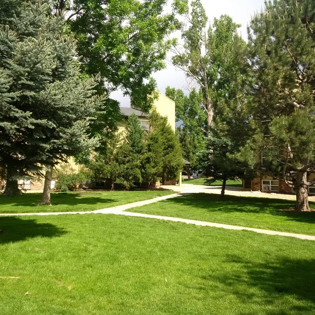 Village Green Apartments Greeley, CO