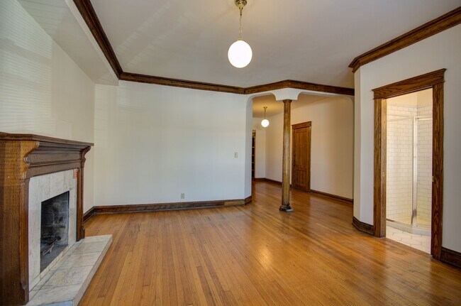 Photo - 845 W. Sheridan