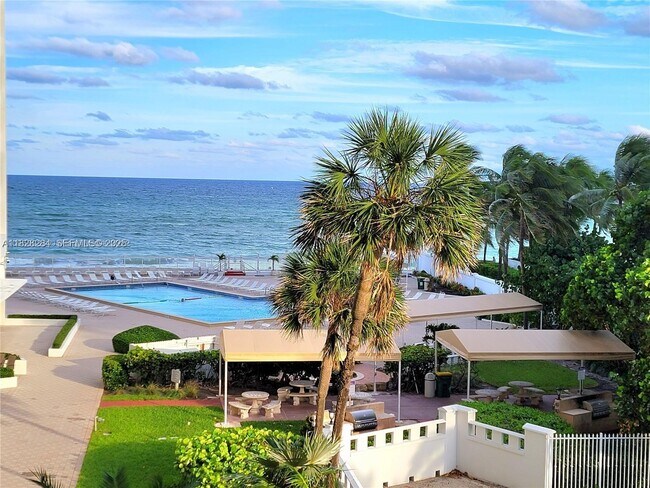 Building Photo - 3505 S Ocean Dr Unit 320