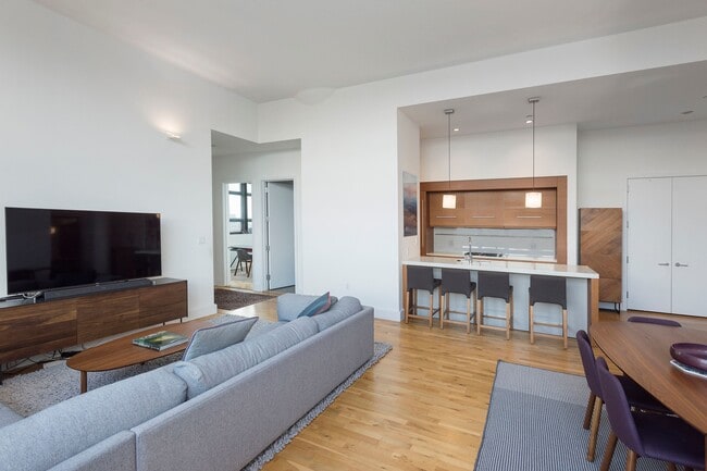 Photo - 360 Furman St