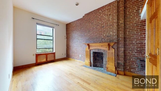 Building Photo - 103 W 73rd St Unit 3A Rental