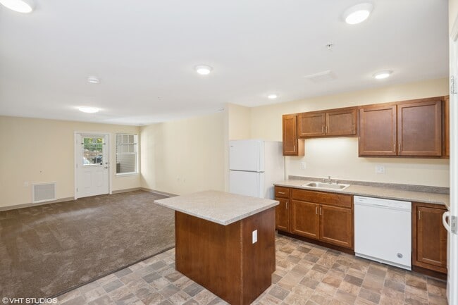 Photo - Clark Brook Apartments