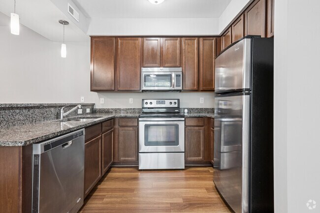 1BR, 1BA - 790SF - Kitchen