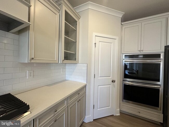 Photo - 34273 Graham Cir