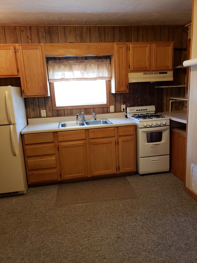 Photo - 709 S Cherry Ave Unit Studio Apartment