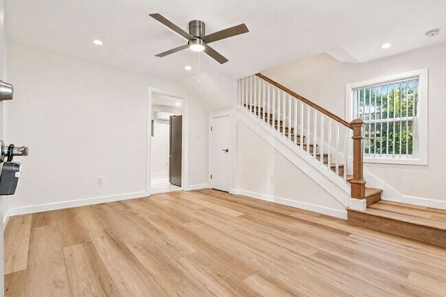 Federal Luxury Investments LLC