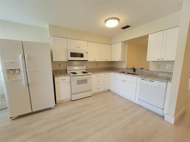 Photo - 6014 Indrio Rd