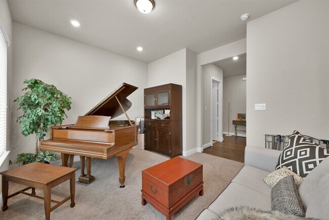 Photo - 4205 Grand Oaks Wind