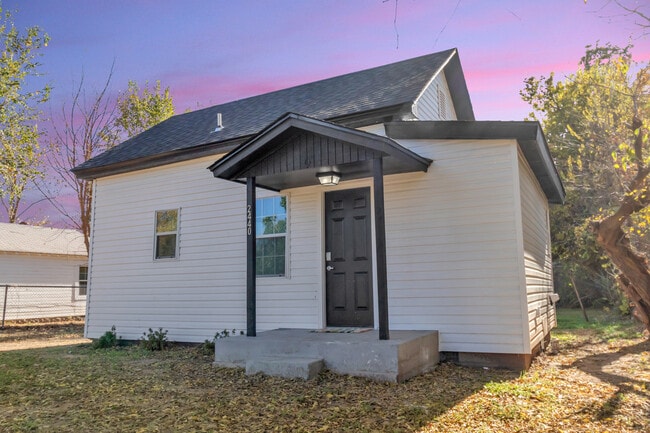 Photo - 2440 NW 3rd St
