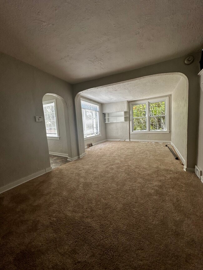 Photo - 849 Kennebec St