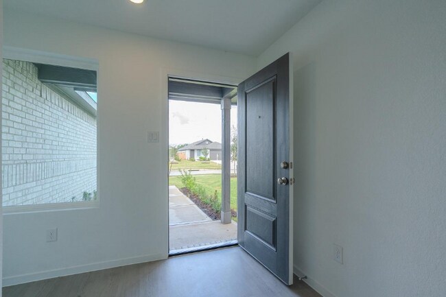 Photo - 6814 Flowering Ginger Ln