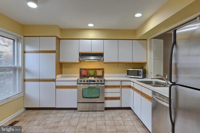 Photo - 1127 Wicklow Ct