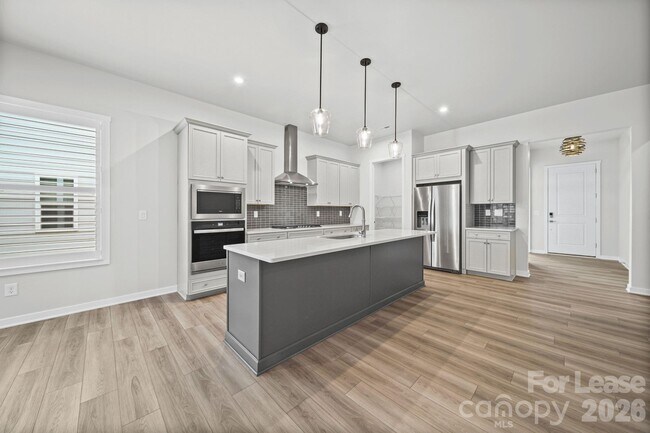 Photo - 8016 Brookbank Dr