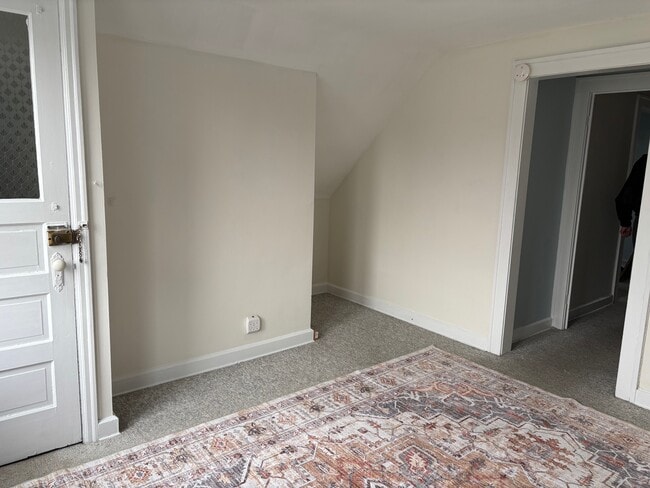 Photo - 2679 Hampshire Rd Unit #3