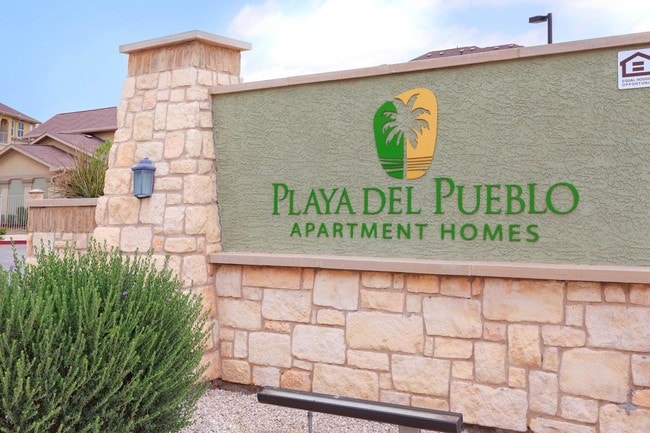 Playa Del Pueblo