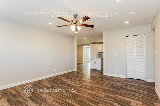 Photo - 6102 S Parkside Dr