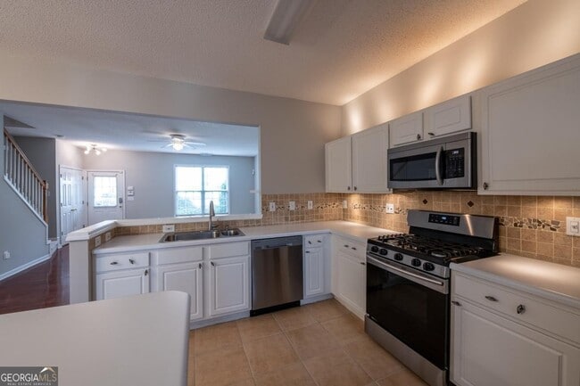 Photo - 4084 Howell Park Rd