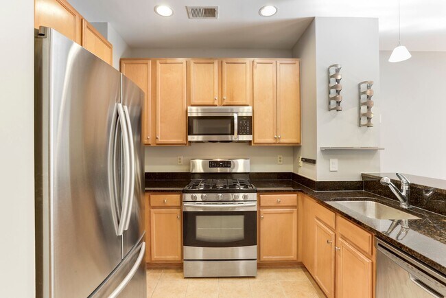 Photo - 2665 Prosperity Ave Unit 326