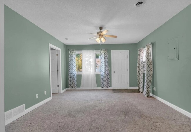 Photo - Great one bedroom - Located in Rock Island