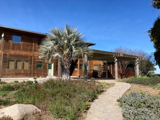 Custom Ranchette home available! - Custom Ranchette home available!