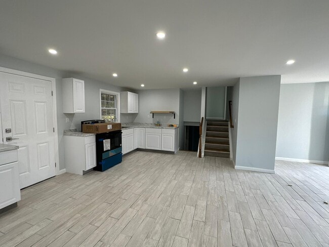 Photo - 181 Kinnebrook Rd