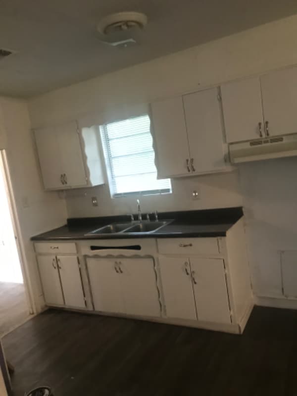 Photo - 3009 Gaines St