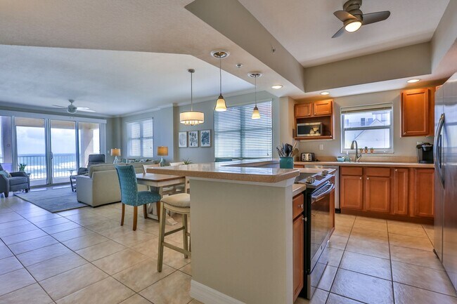 Photo - 3 Bedroom/ 2.5 Bath Oceanfront Condo, Bloc... Unit 603