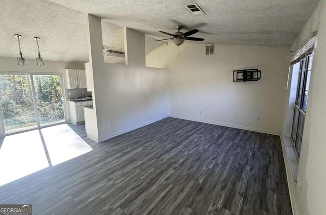 Photo - 2119 Briar Glen Ln SW