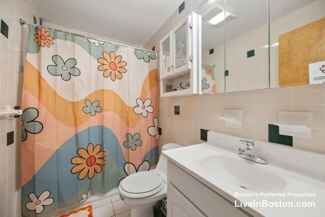 Photo - 95 Gainsborough St Unit 307
