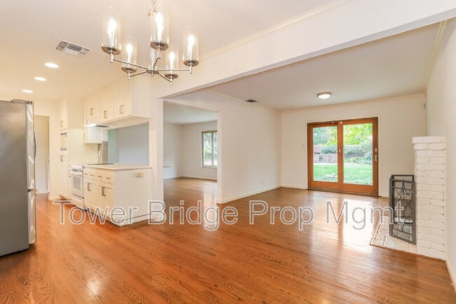 Photo - 7445 Midiron Dr