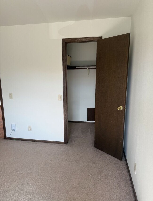 Photo - Dale Street Apartments