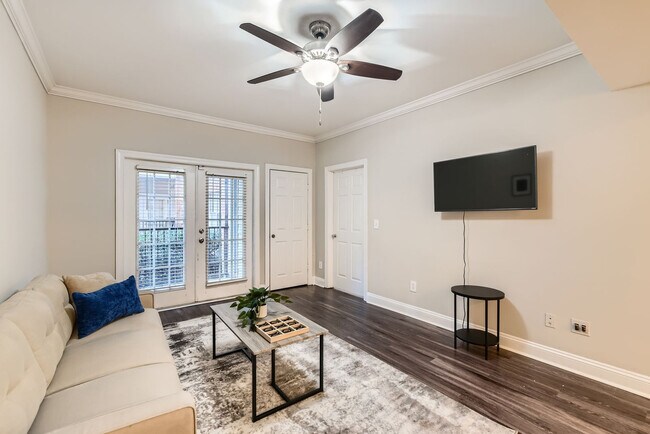 Photo - 215 North Avenue NE Unidad SI FL6-ID1612662P