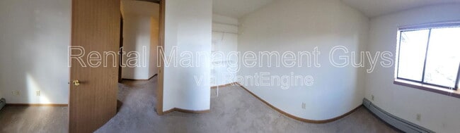 Photo - 131 Cedar Ct E Unit 304