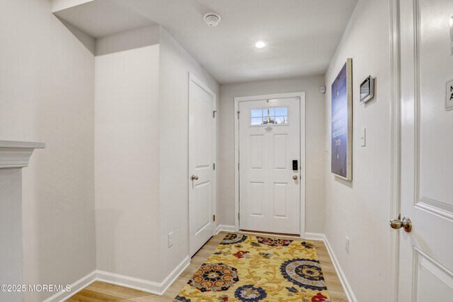 Photo - 1001 Cyprus Ct