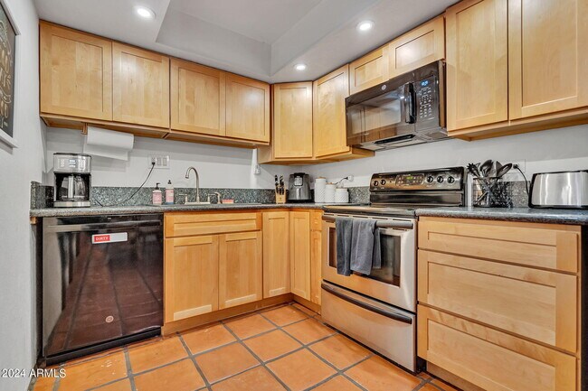 Photo - 10410 N Cave Creek Rd