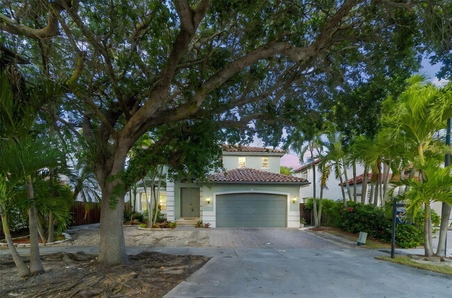 Building Photo - 6425 SW 164th Ave