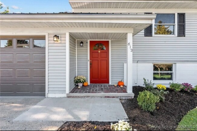 Photo - 613 Cherokee Dr