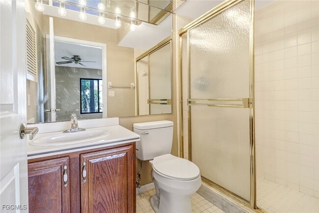 Building Photo - 7430 Lake Breeze Dr Unit 206
