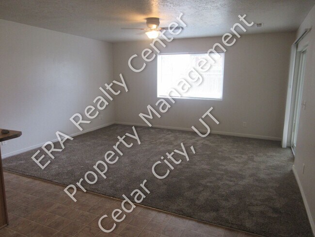 Photo - 3 Bedroom, 2 Bathroom Twin Home