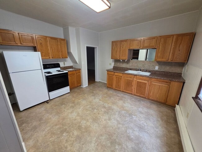 Building Photo - Steuben Unit 3