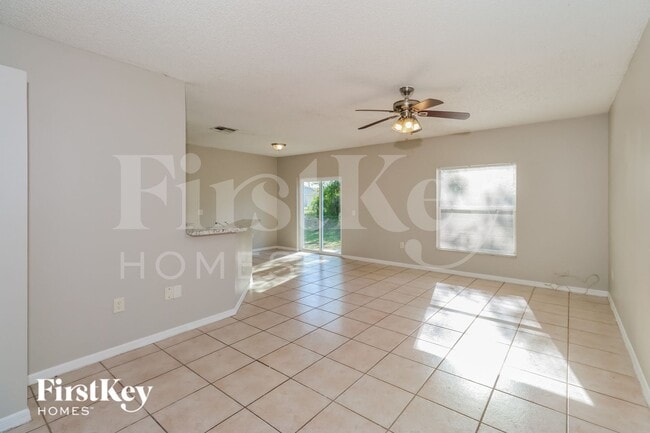 Photo - 111 Marsh St