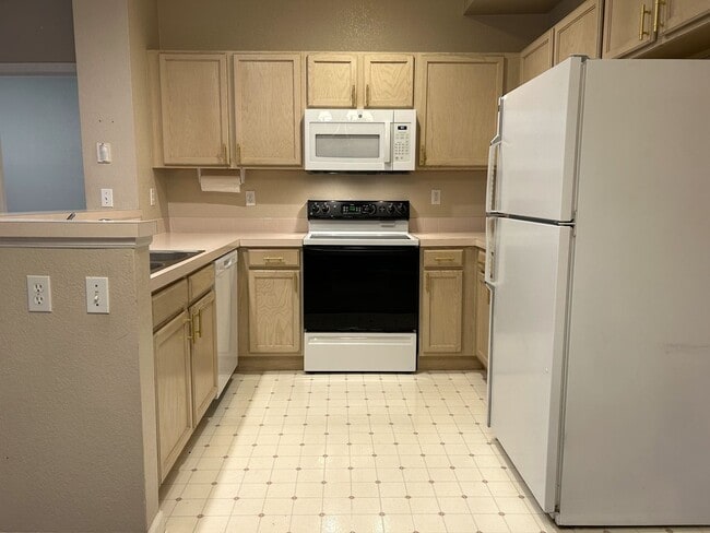 Photo - Comfortable 2 Bed 2 Bath Ground-Level Condo in Fort Collins