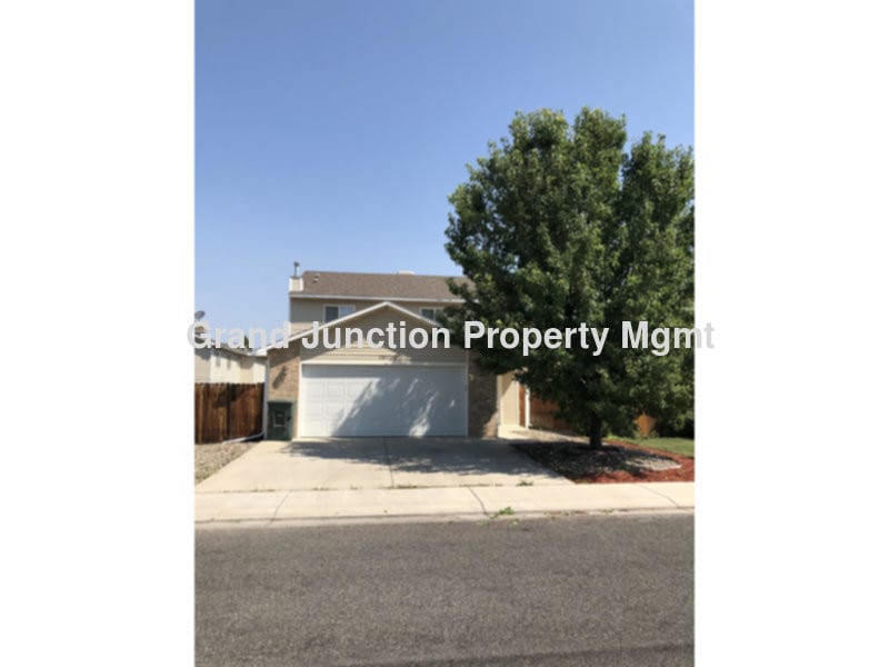 CUTE 3 BED, 2 BATH HOUSE LARGE - CUTE 3 BED, 2 BATH HOUSE LARGE
