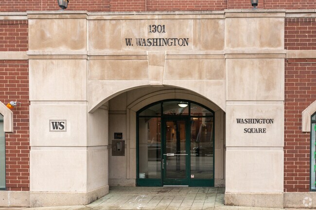 Entrance - 1301 W Washington Blvd