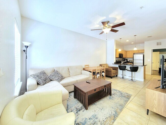 2946 SW 35th Pl