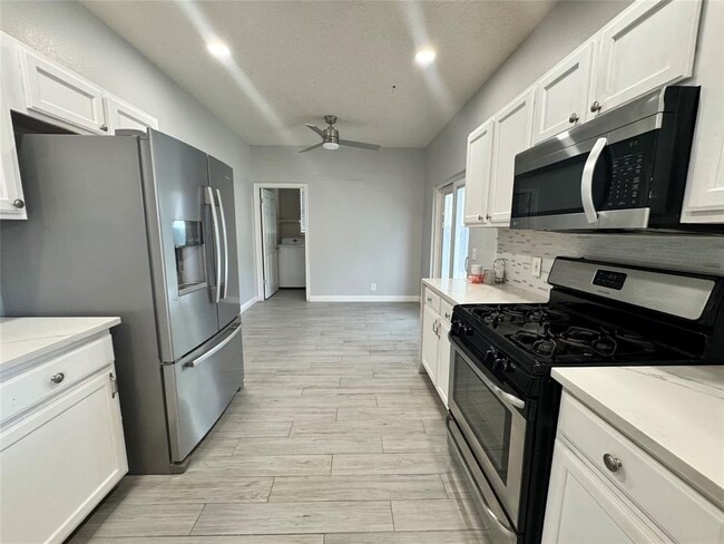 Photo - 1616 War Horse Ln