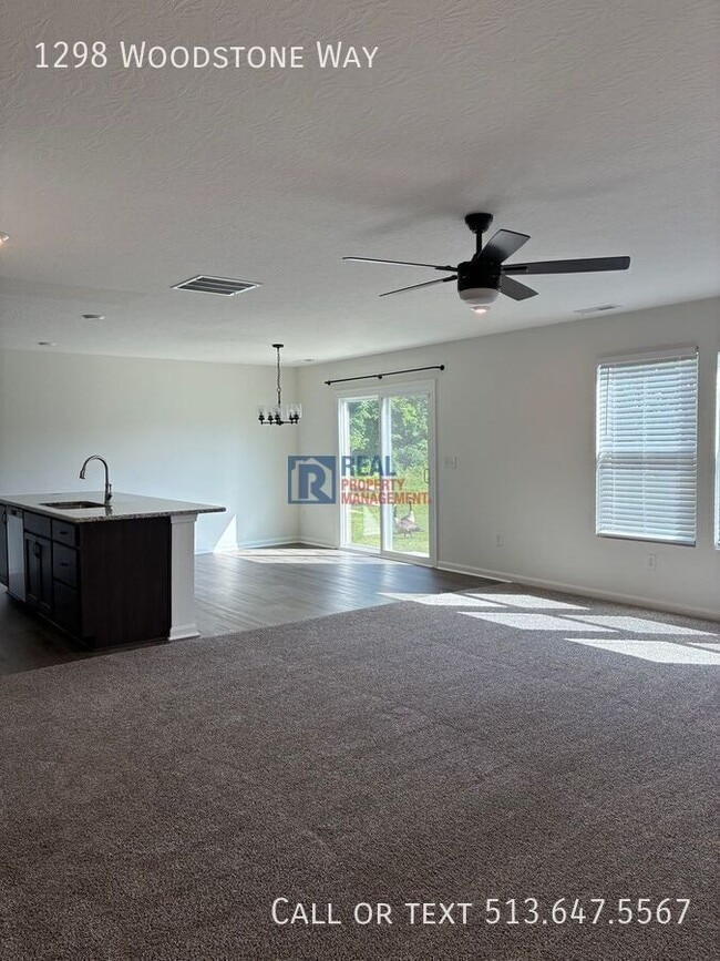 Photo - 1298 Woodstone Wy