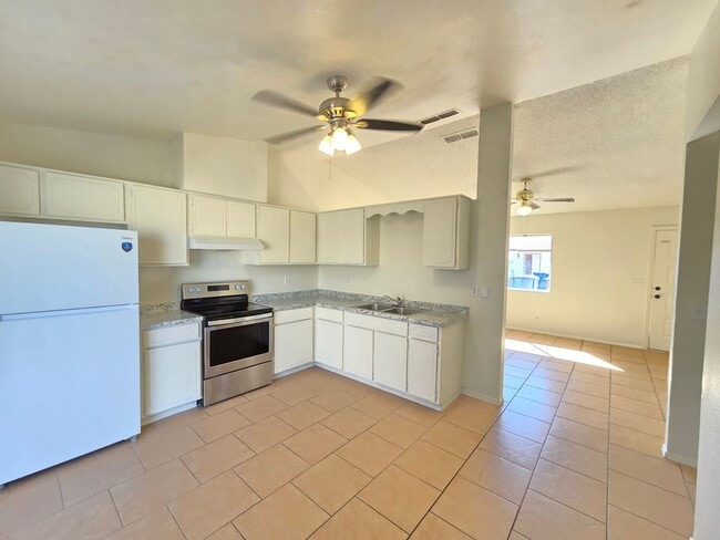Photo - 2 Bed 1 Bath Spacious Apartment in Mesa