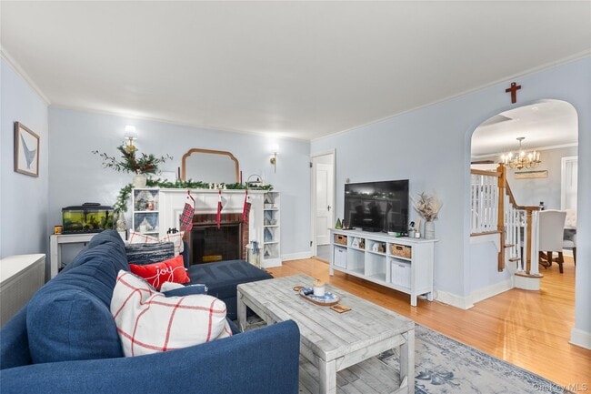 Photo - 55 Robbins Ave